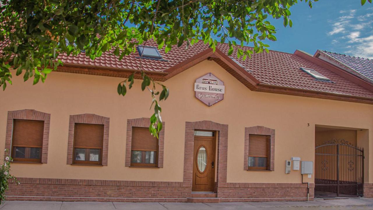 Oros House Apartmanhaz Orosháza Dış mekan fotoğraf