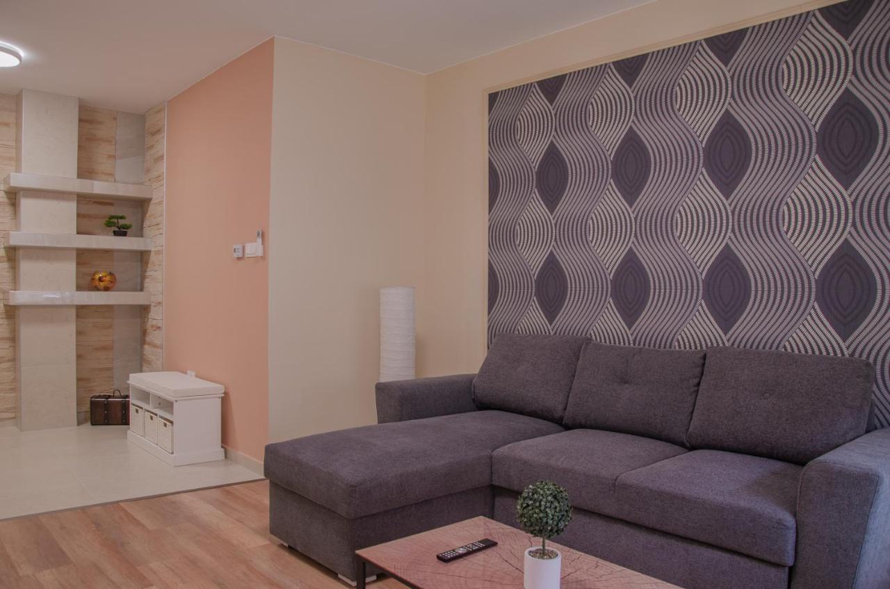 Oros House Apartmanhaz Orosháza Dış mekan fotoğraf
