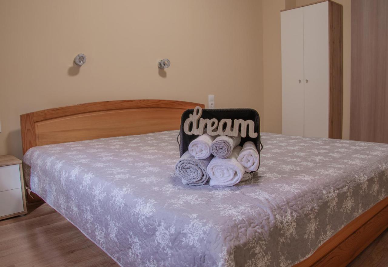 Oros House Apartmanhaz Orosháza Dış mekan fotoğraf
