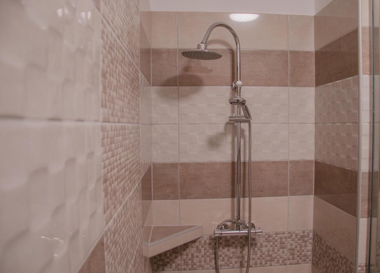 Oros House Apartmanhaz Orosháza Dış mekan fotoğraf