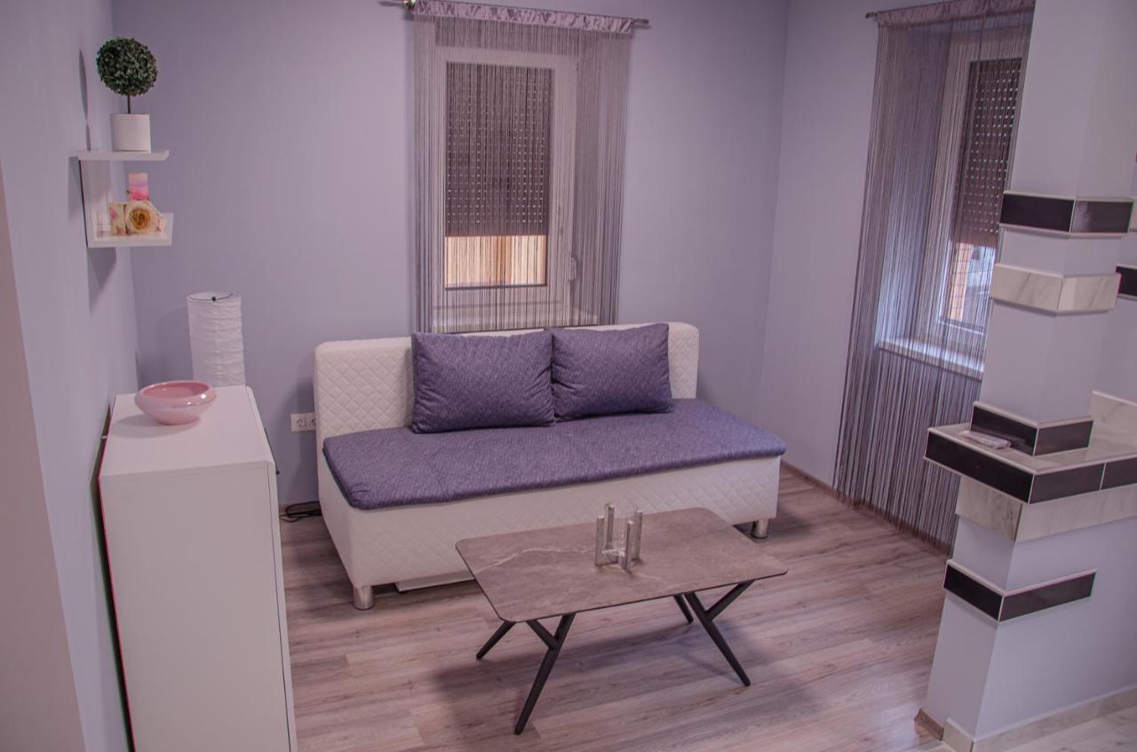 Oros House Apartmanhaz Orosháza Dış mekan fotoğraf