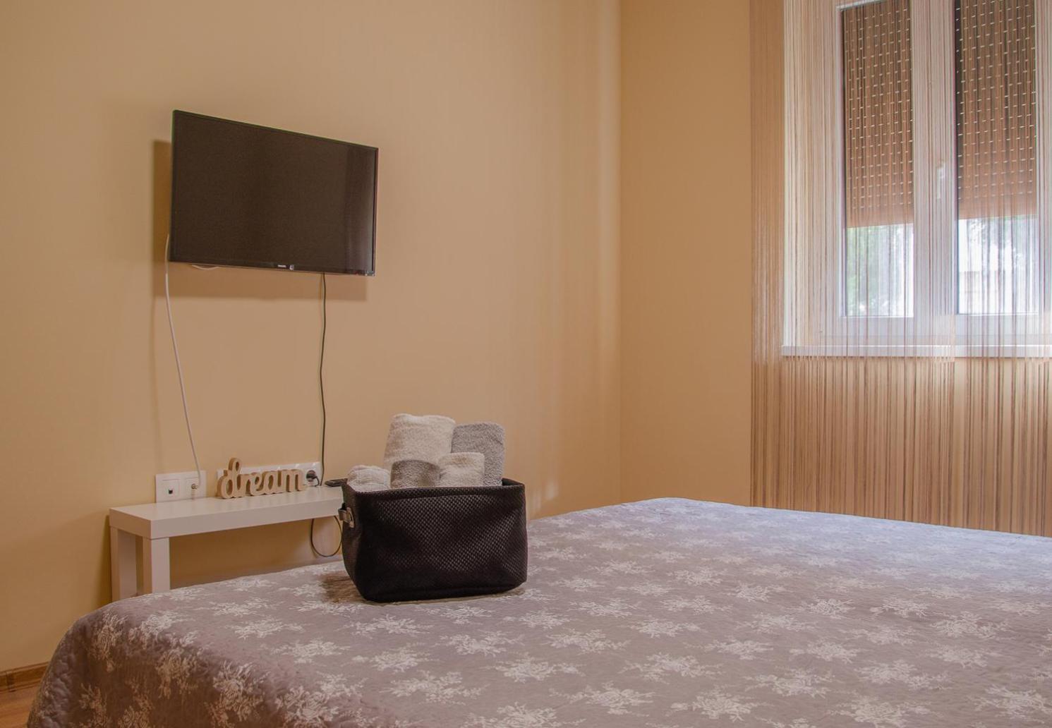 Oros House Apartmanhaz Orosháza Dış mekan fotoğraf