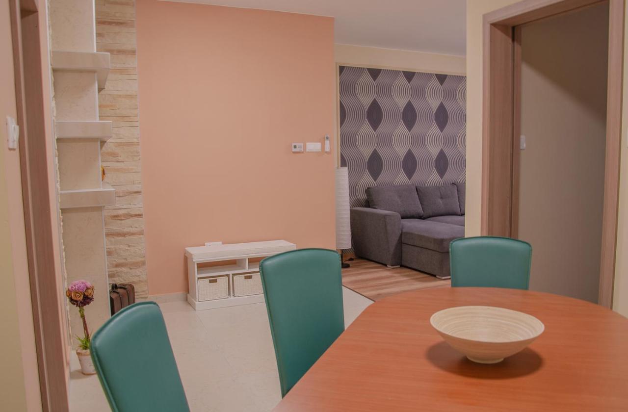 Oros House Apartmanhaz Orosháza Dış mekan fotoğraf