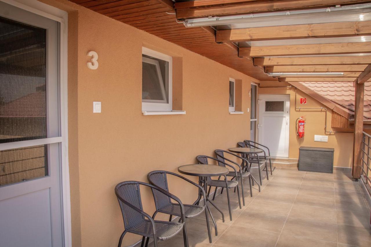 Oros House Apartmanhaz Orosháza Dış mekan fotoğraf