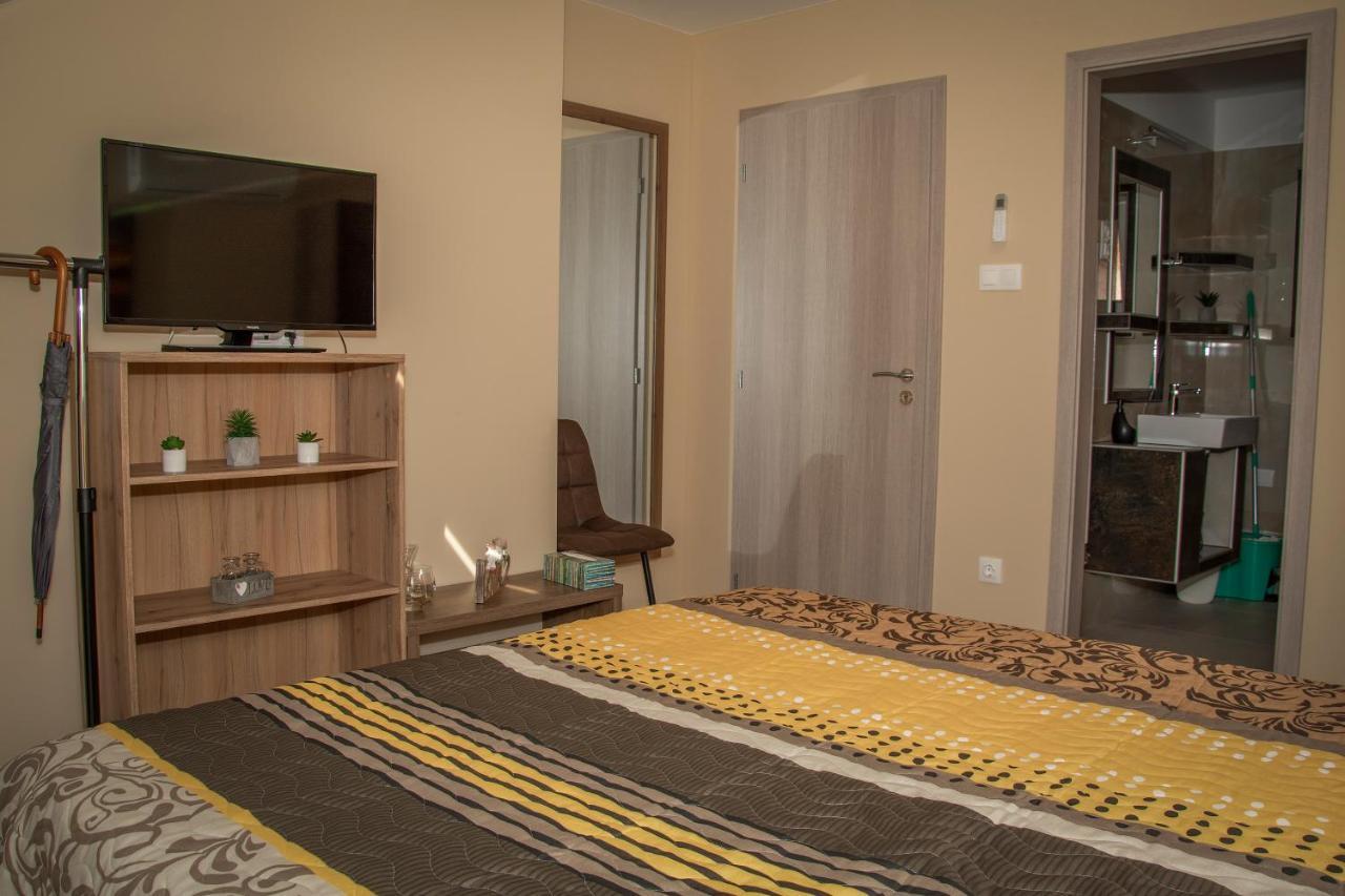 Oros House Apartmanhaz Orosháza Dış mekan fotoğraf